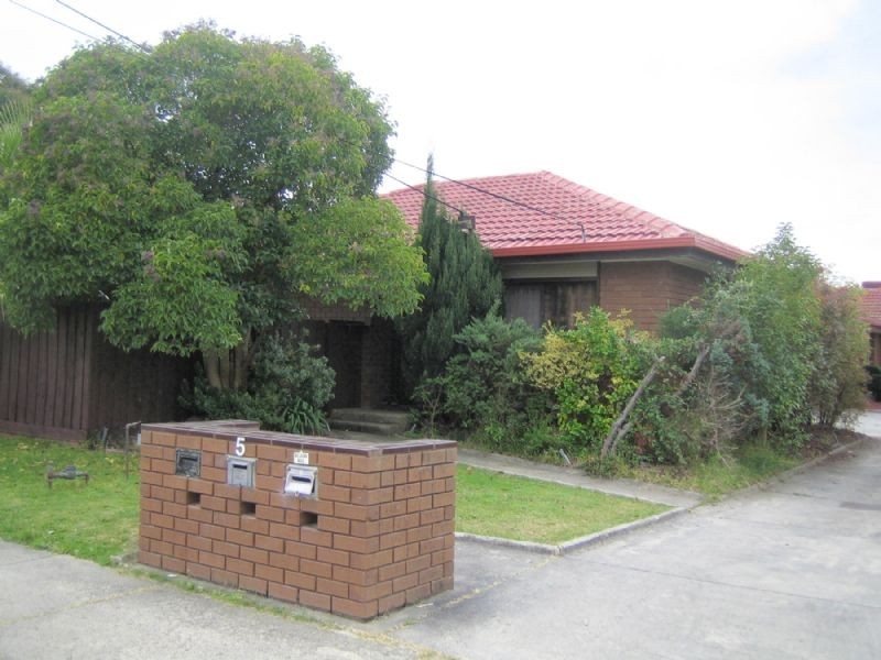 1/5 ROBERT STREET, Dandenong VIC 3175