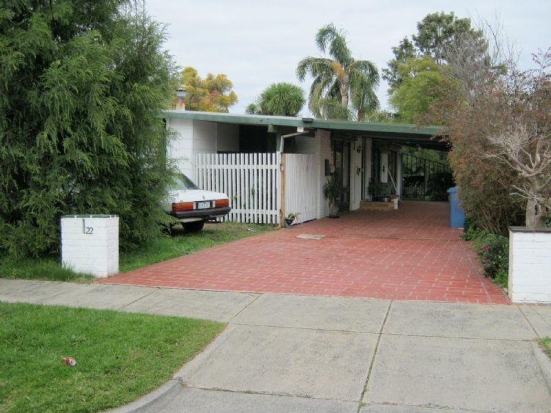 22 FIRST AVE, Dandenong North VIC 3175