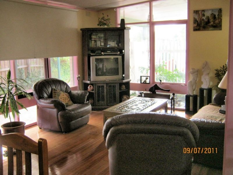 22 FIRST AVE, Dandenong North VIC 3175