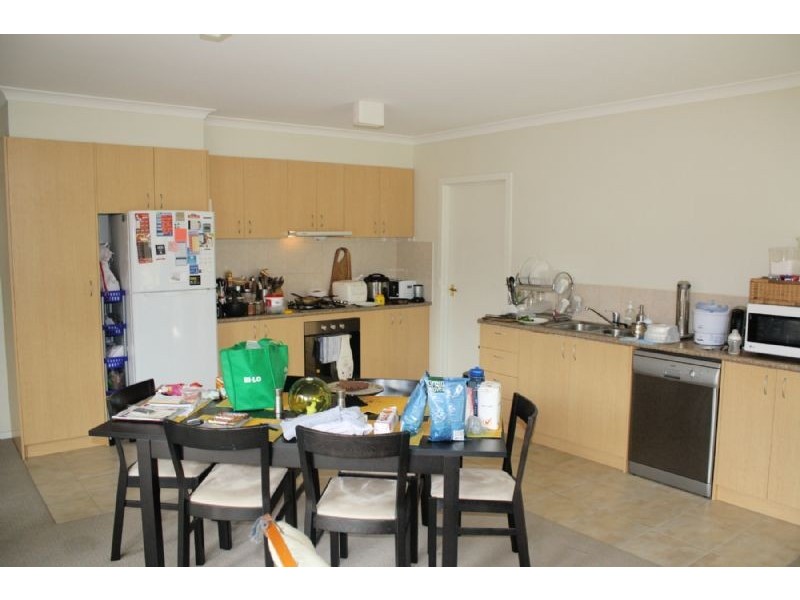 2/4 EUGENIA STREET, Doveton VIC 3177