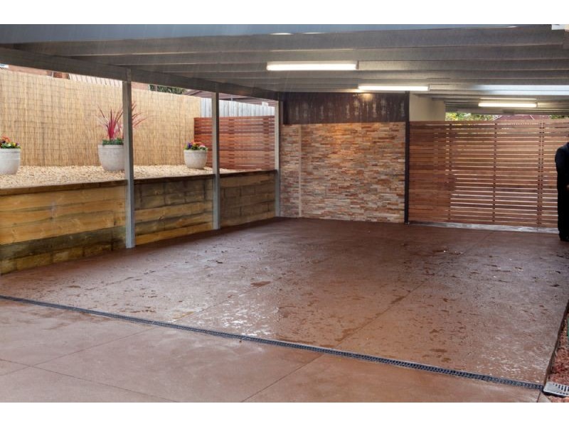 15 NICHOLSON CL, Endeavour Hills VIC 3802