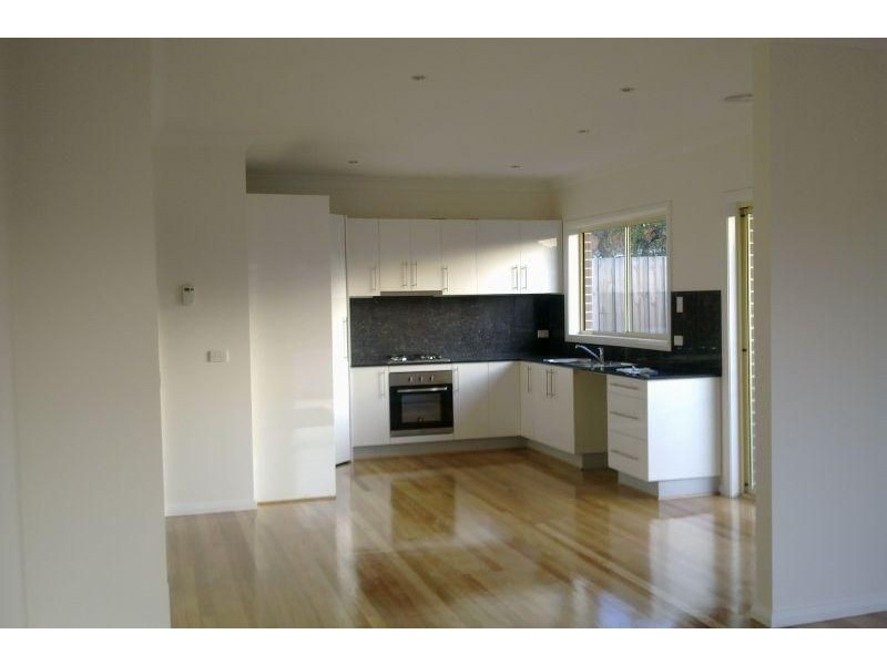 2/8 ARNOLD STREET, Noble Park VIC 3174