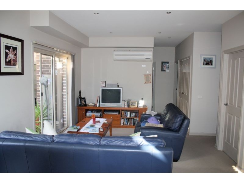 2/3 COOLIDGE COURT, Dandenong North VIC 3175