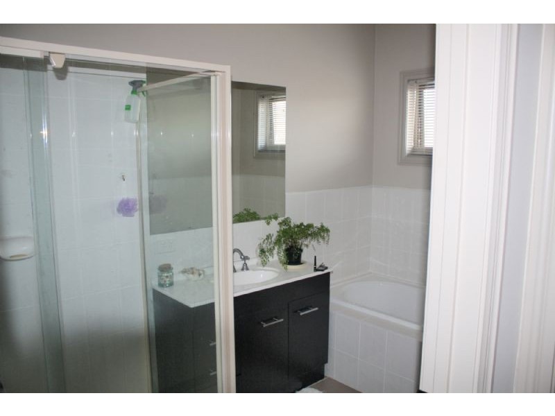 2/3 COOLIDGE COURT, Dandenong North VIC 3175