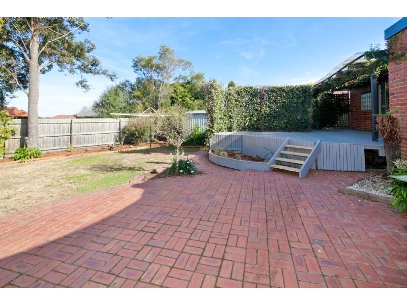 9 SEARLE CRT, Dandenong North VIC 3175