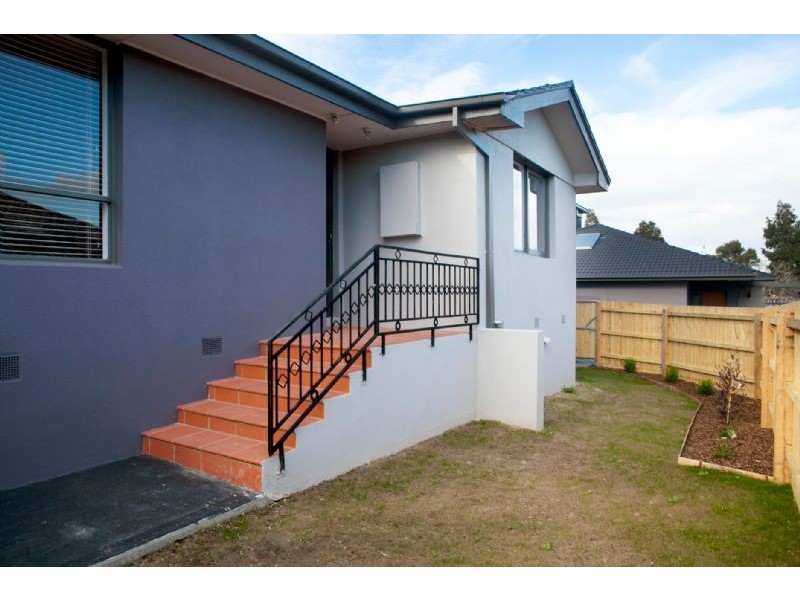 1/21 ALEXANDER STREET, Hallam VIC 3803