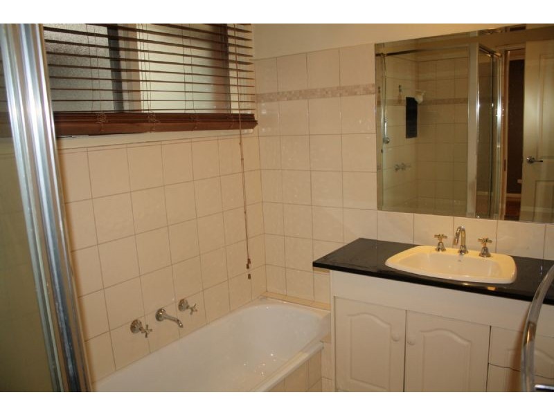 11 EPPALOCK COURT, Noble Park North VIC 3174