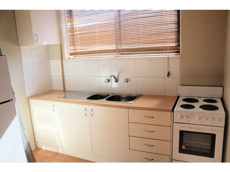 8/47 POTTER STREET, Dandenong VIC 3175