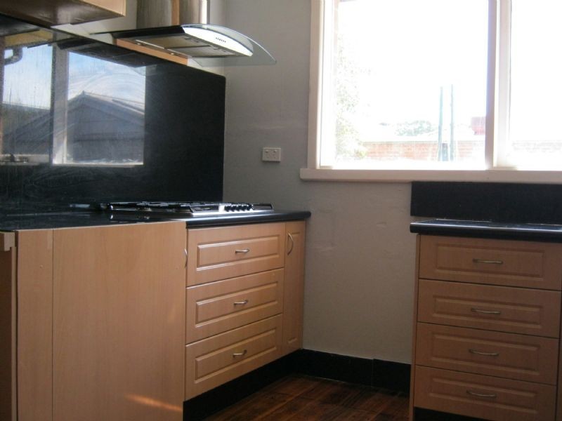 33 Waratah Drive, Dandenong North VIC 3175