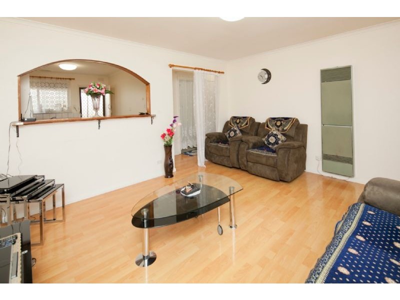 1/157 GLADSTONE RD, Dandenong North VIC 3175