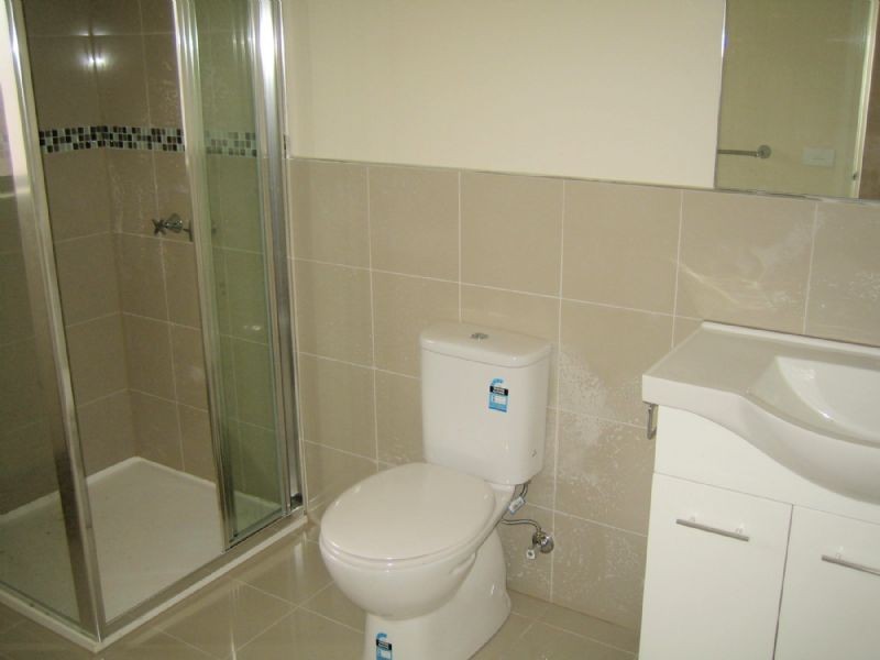 3&4/1 MOOMBA PDE, Dandenong VIC 3175