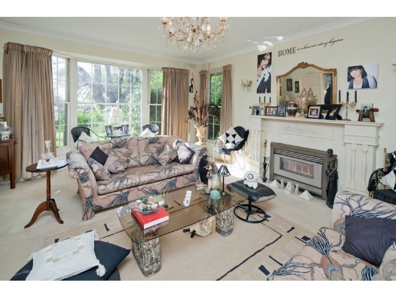311 STUD RD, Dandenong North VIC 3175