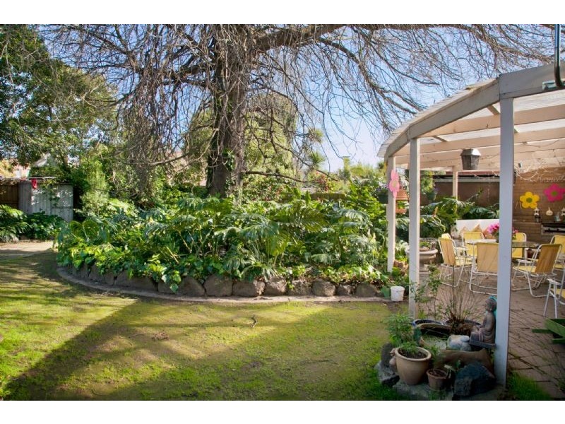 311 STUD RD, Dandenong North VIC 3175