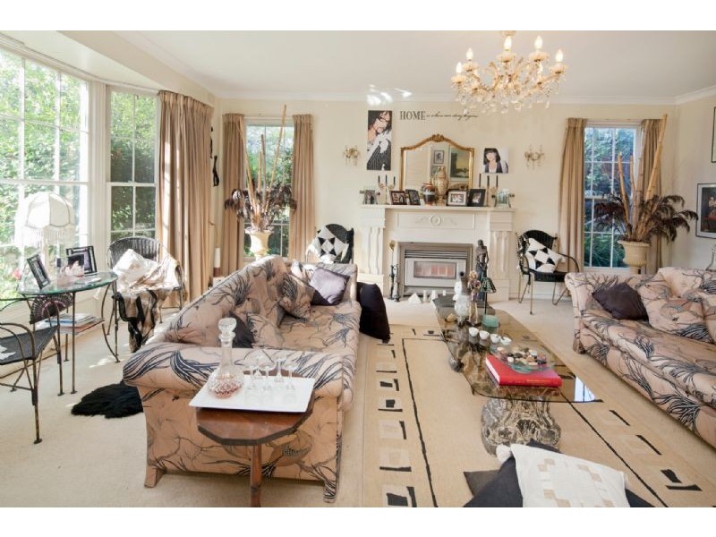 311 STUD RD, Dandenong North VIC 3175