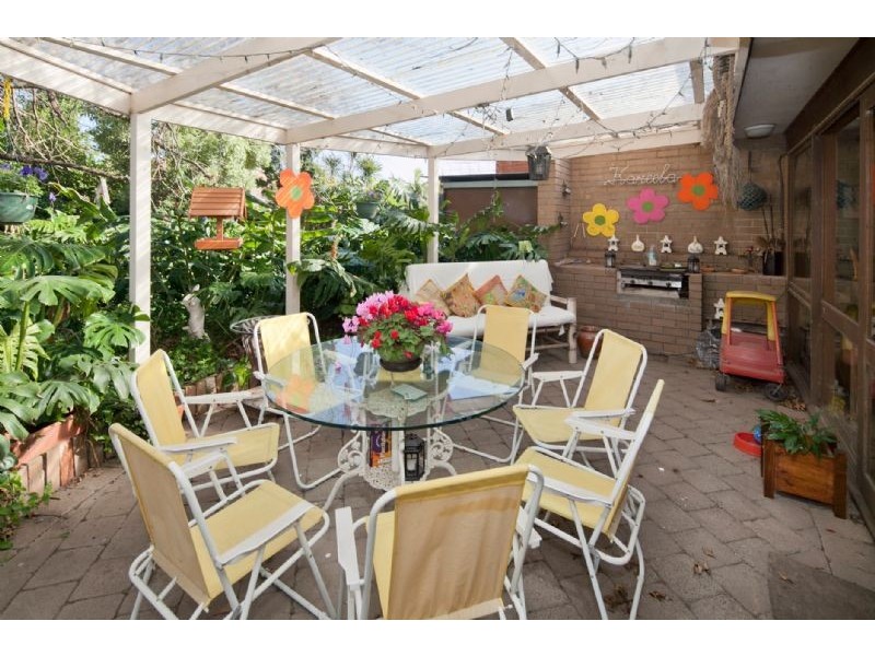 311 STUD RD, Dandenong North VIC 3175