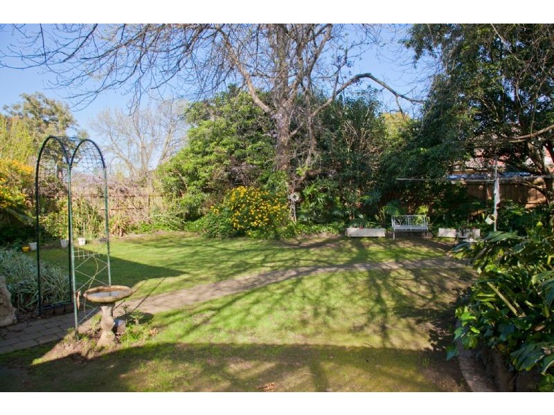 311 STUD RD, Dandenong North VIC 3175