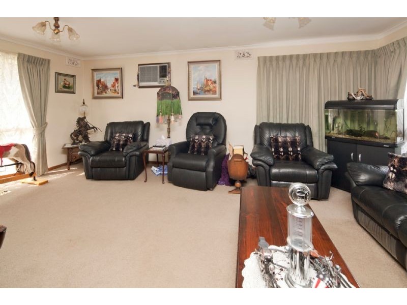 13 MARK COURT, Dandenong North VIC 3175