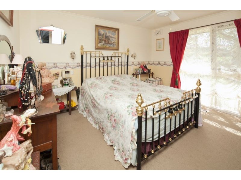 13 MARK COURT, Dandenong North VIC 3175