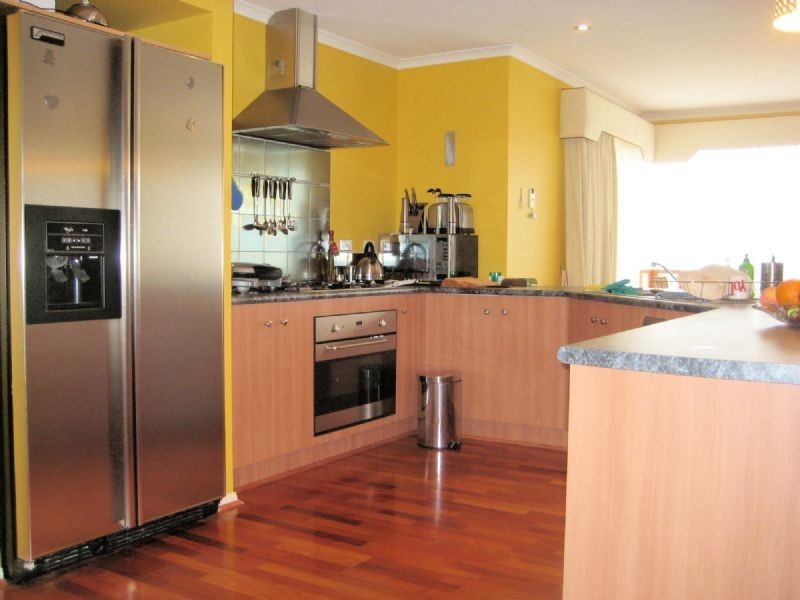 15 PEVENSEY DVE, Narre Warren South VIC 3805