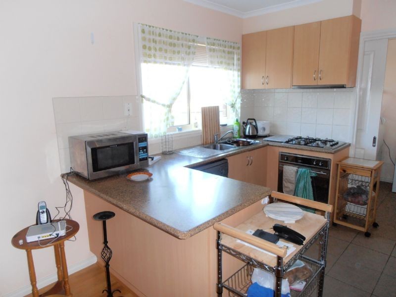 2/67 BELLA CRESCENT, Hallam VIC 3803