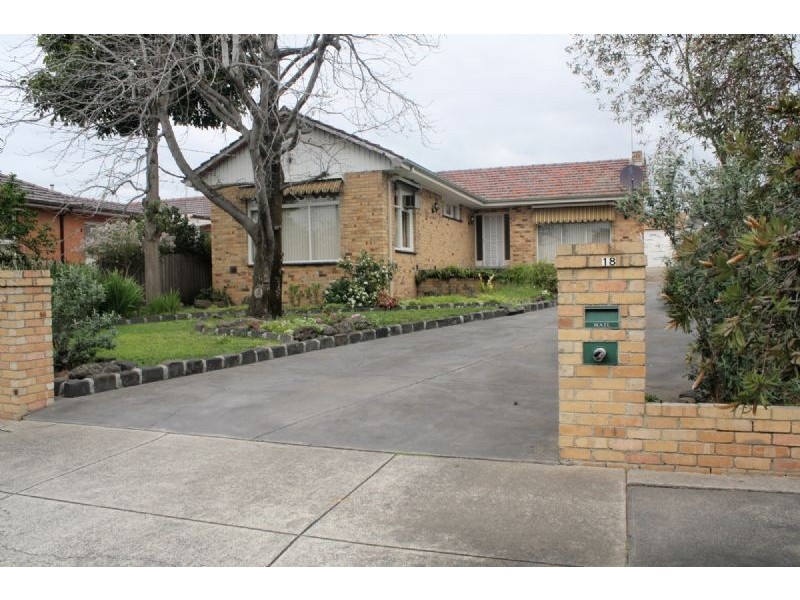 18 GRACE AVE, Dandenong VIC 3175