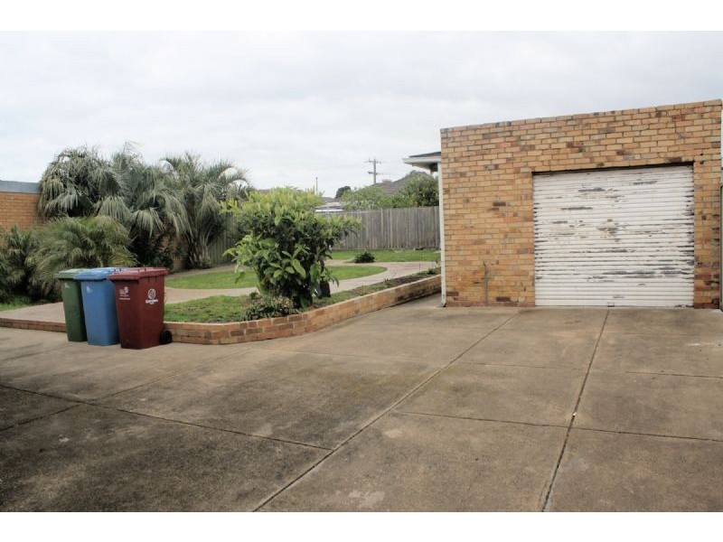 18 GRACE AVE, Dandenong VIC 3175