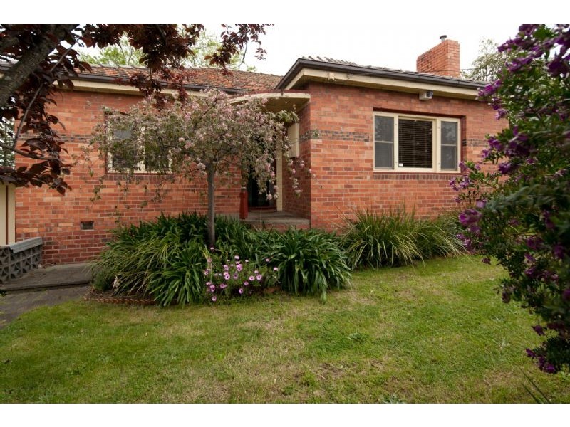 16 PURDY AVE, Dandenong VIC 3175