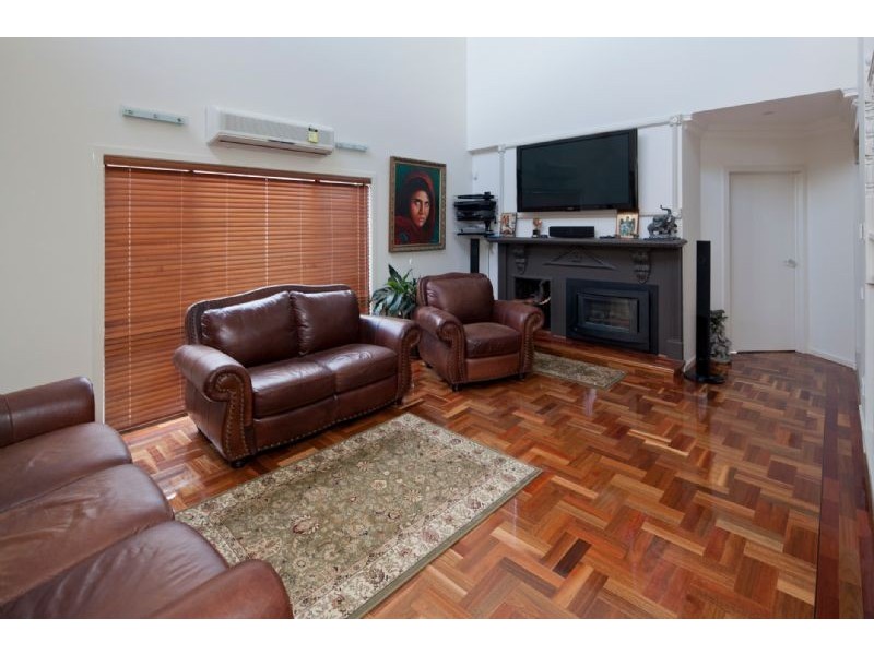 1 SHERWOOD CRESCENT, Dandenong North VIC 3175