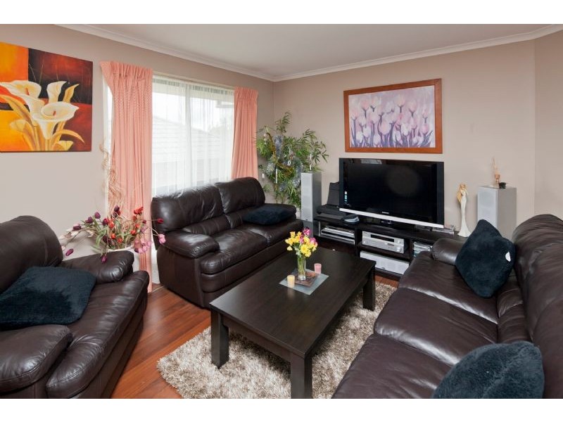 10 SIR HAROLD CL, Endeavour Hills VIC 3802