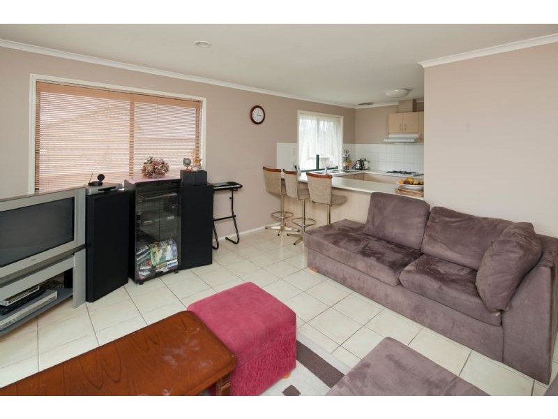 10 SIR HAROLD CL, Endeavour Hills VIC 3802