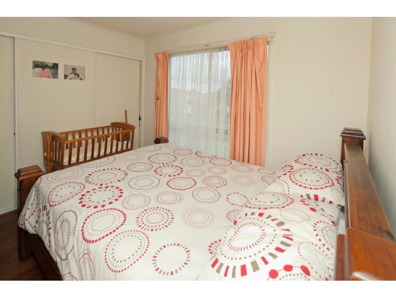 10 SIR HAROLD CL, Endeavour Hills VIC 3802