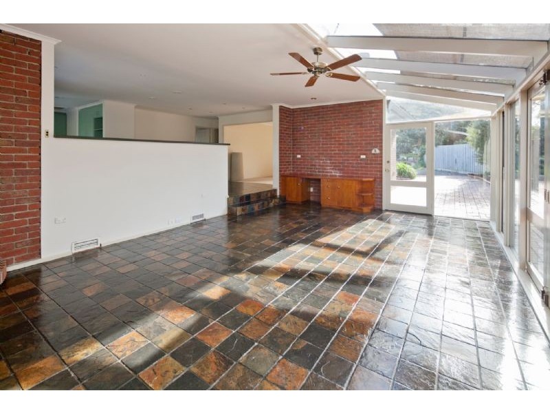 9 SEARLE COURT, Dandenong North VIC 3175