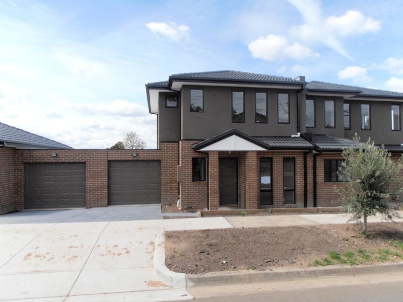 2 CARROLL AVE, Dandenong VIC 3175