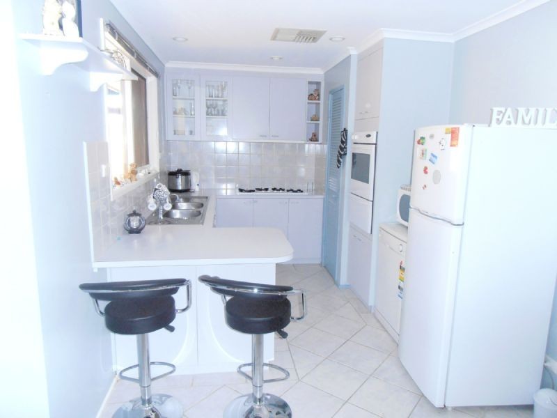 5 DALRY CLOSE, Endeavour Hills VIC 3802