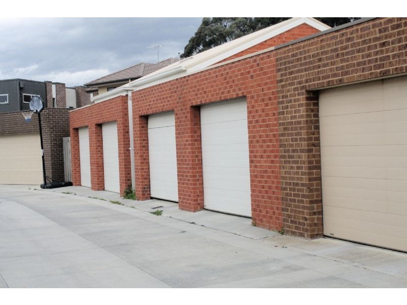 75 KENEALLY STREET, Dandenong VIC 3175
