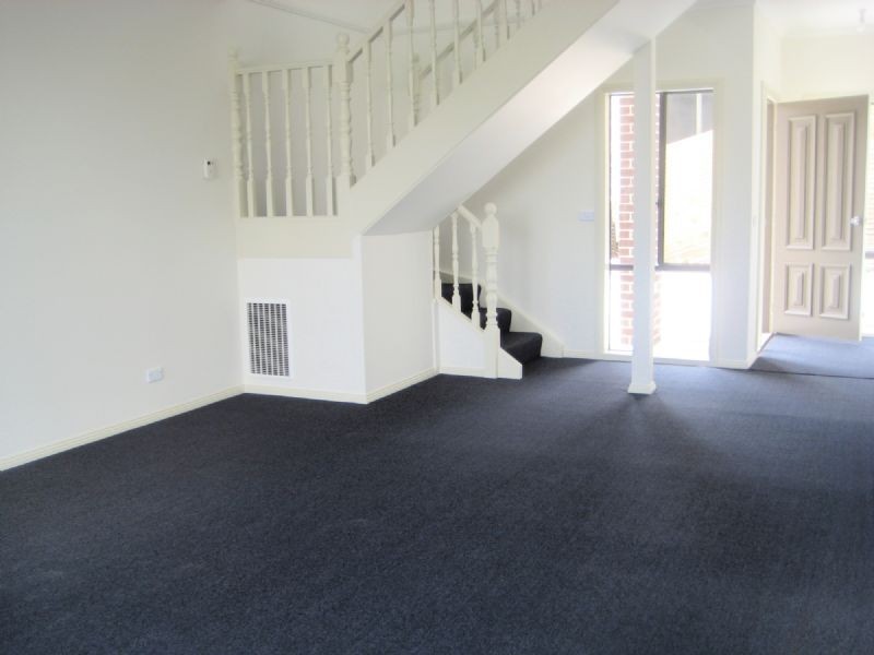 2/6 ABREHART ST, Eumemmerring VIC 3177