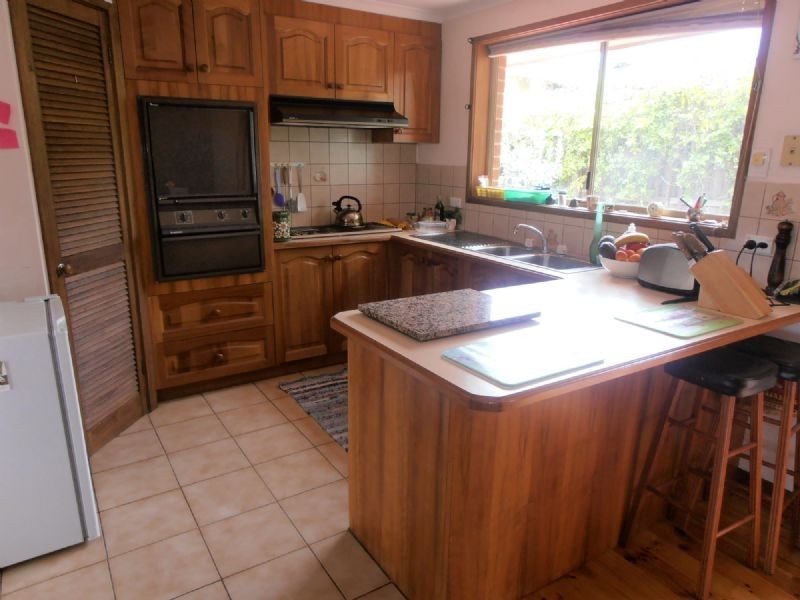 2/128 OUTLOOK DVE, Dandenong North VIC 3175