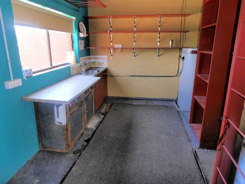 86 DOVETON AVE, Eumemmerring VIC 3177