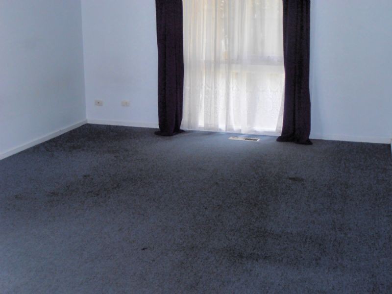 9 PUFFIN CRT, Endeavour Hills VIC 3802