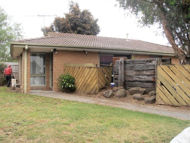 1 KENNINGTON PARK DVE, Endeavour Hills VIC 3802