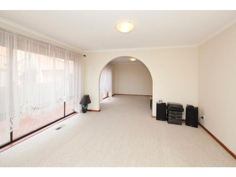 38 BELLBROOK DVE, Dandenong North VIC 3175