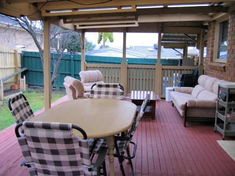 1 HEYWOOD CLOSE, Dandenong North VIC 3175
