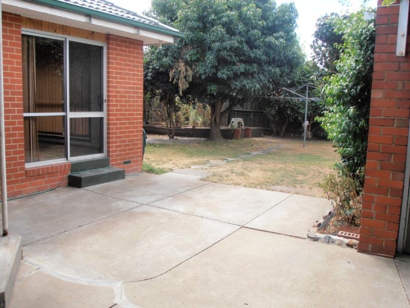 19 AZALEA CRESCENT, Dandenong North VIC 3175