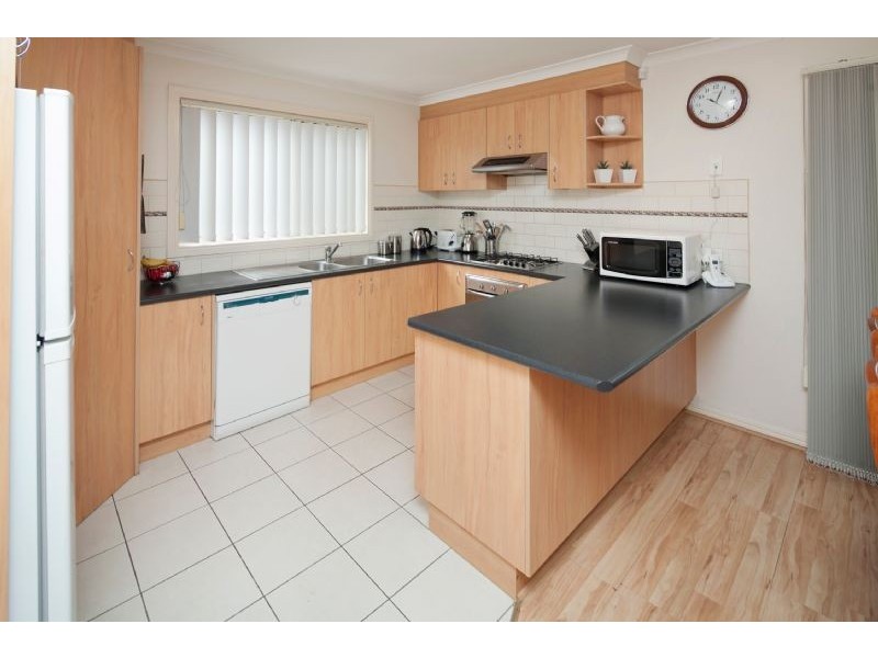 2/1202 HEATHERTON ROAD, Noble Park VIC 3174