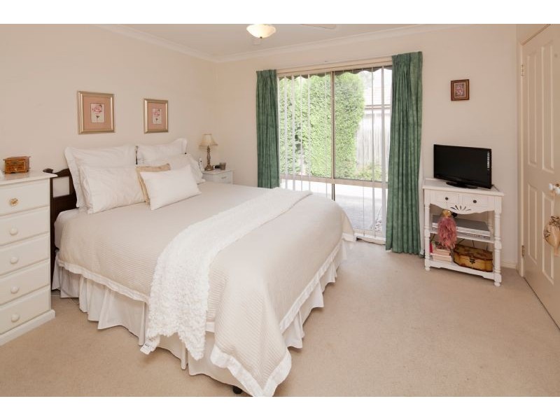 2/1202 HEATHERTON ROAD, Noble Park VIC 3174