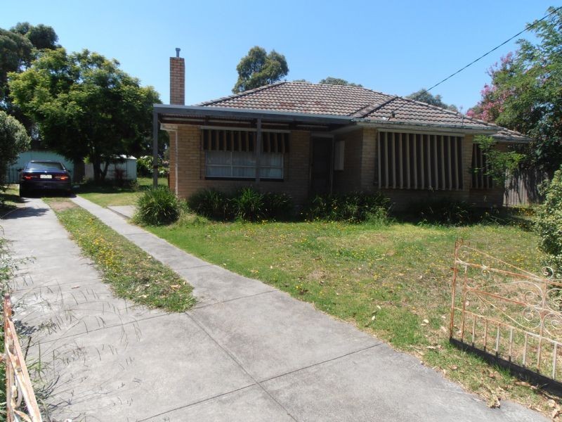 8 EDINBOROUGH ST, Hallam VIC 3803