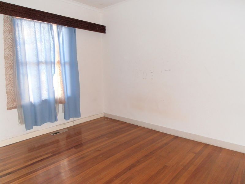 1/77 WATTLE DVE, Doveton VIC 3177