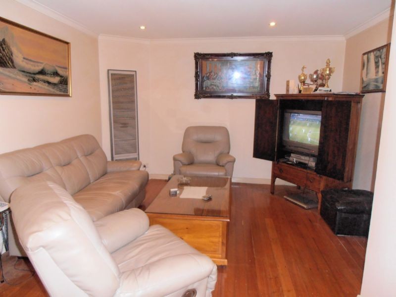 9/40-42 HEMMINGS ST, Dandenong VIC 3175