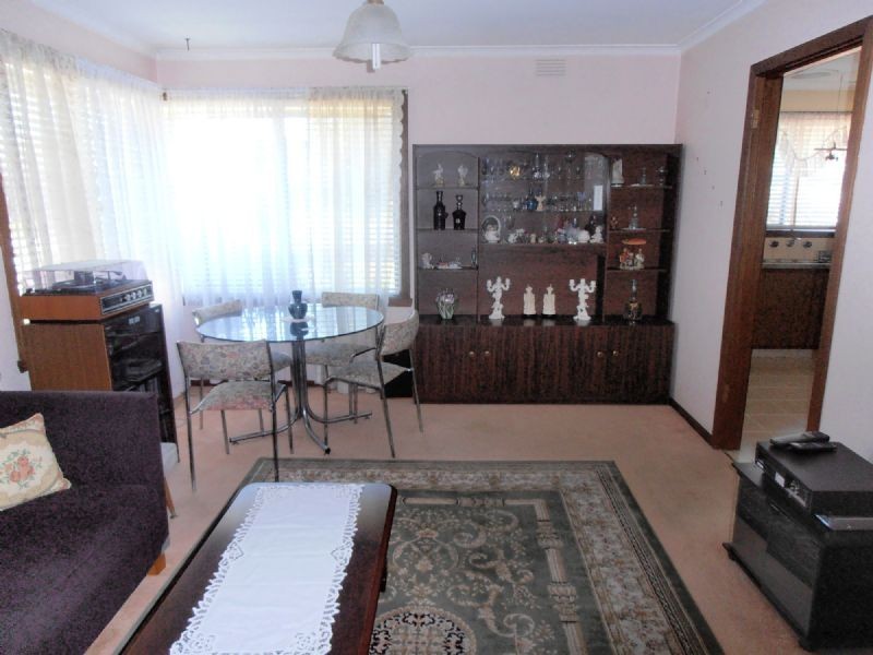 1/90 CLOW ST, Dandenong VIC 3175