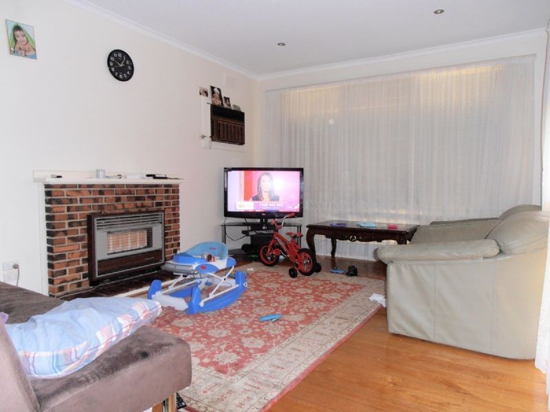1/13 ELMHURST ST, Noble Park North VIC 3174